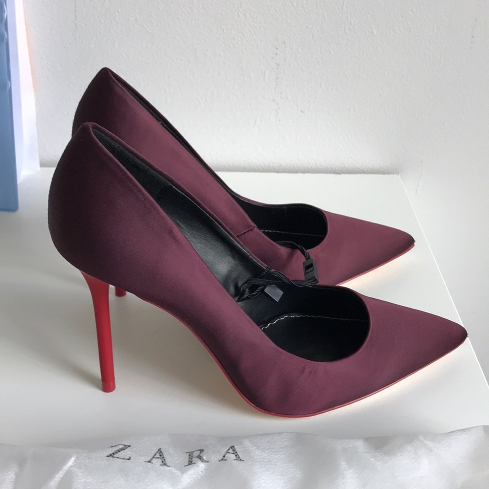 Zara Satin Pumps, new!